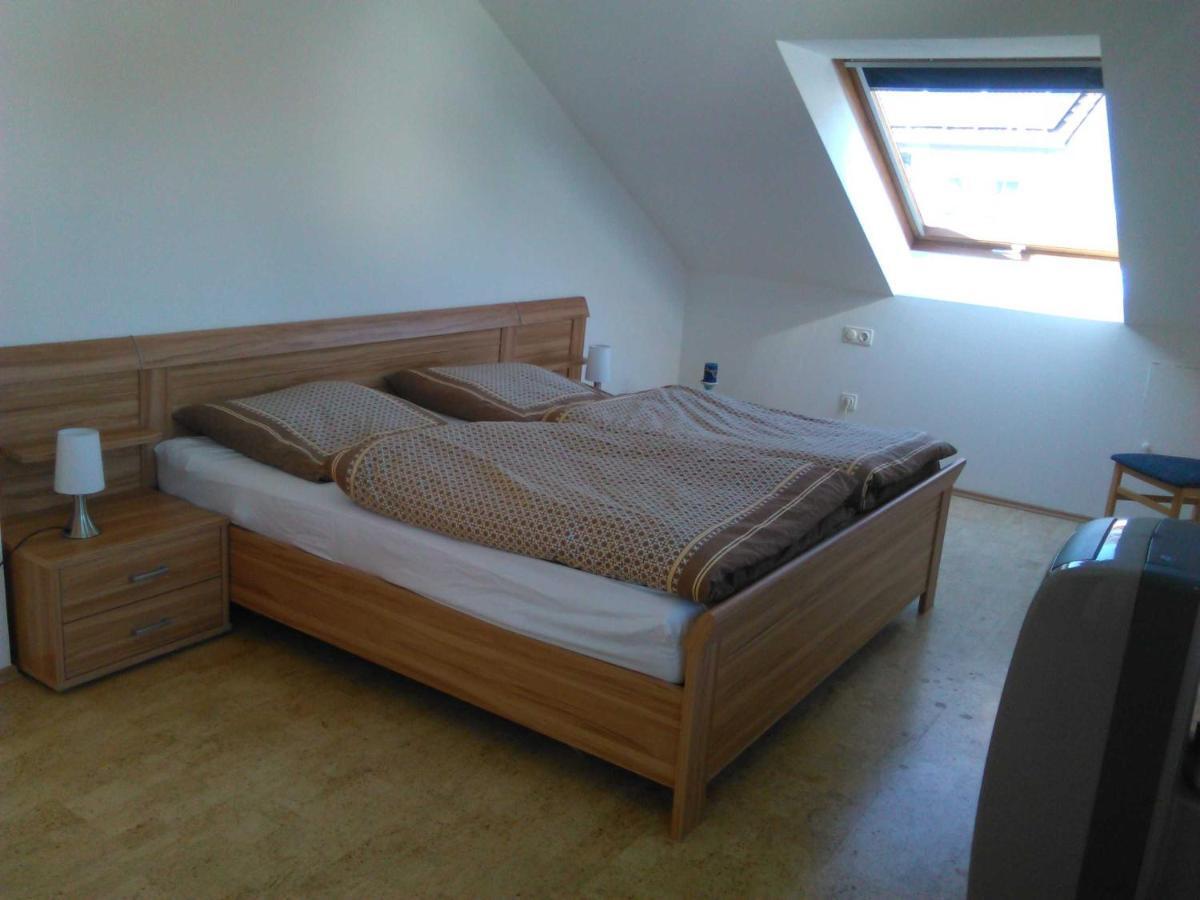 Ferienwohnung Kuepfer Grafenberg  Exterior photo